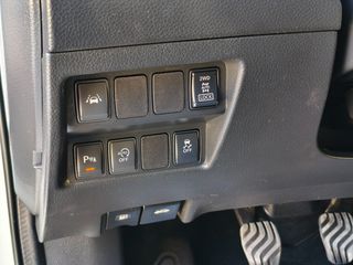 Nissan Qashqai 2017 4X4 BLACK EDITION CAM360-thumb-25