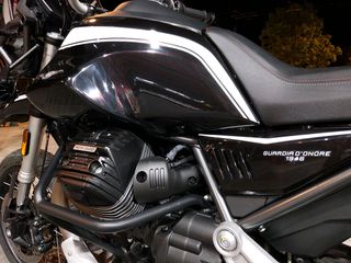 Moto Guzzi V 85 TT 2022 Guardia D'Onore-thumb-4