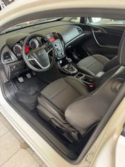 Opel Astra 2016-thumb-2