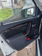 Dacia Duster 2012-thumb-28