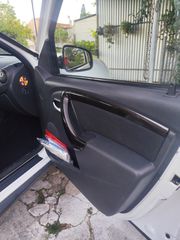 Dacia Duster 2012-thumb-8