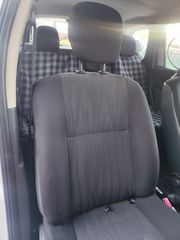 Dacia Duster 2012-thumb-13