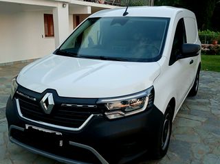Κλούβα Renault 2022 KANGKOU. Τριθεσιο