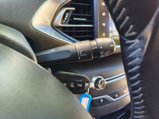 Peugeot 308 2014 ALLURE 1.6-thumb-36