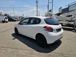 Peugeot 208 2018-thumb-5