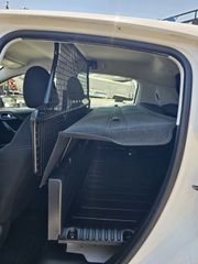 Peugeot 208 2018-thumb-8