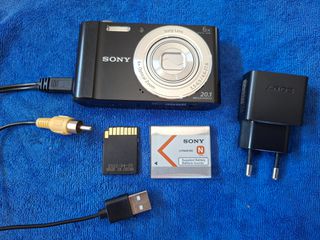 Sony W810 Compact Φωτογραφική Μηχανή 20.1MP Οπτικού Ζουμ 6x με Οθόνη 2.7" και Ανάλυση Video 1280 x 720 pixels.