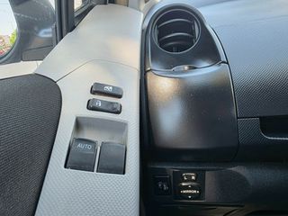 Toyota Yaris 2011 1.3 VVTI 5D Ελληνικο-thumb-19