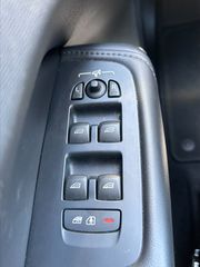 Volvo XC 60 2024 PLUS DARK B4 MHEV DIESEL-thumb-26