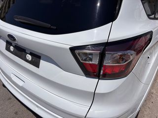 Ford Kuga 2017 1.5 TDCI ST-LINE-thumb-9