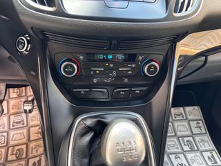 Ford Kuga 2017 1.5 TDCI ST-LINE-thumb-20