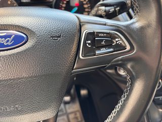 Ford Kuga 2017 1.5 TDCI ST-LINE-thumb-26