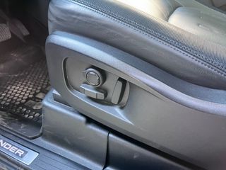Land Rover Defender 2022 D300 X DYNAMIC HSE-thumb-17