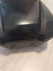 Βαλιτσα μαυρη honda forza 350 2022