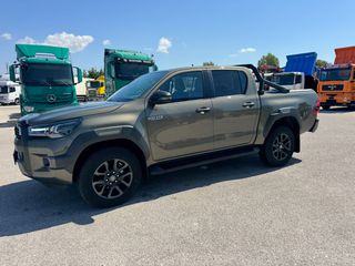 Toyota Hilux 2023 DOUBLE CAB 2.8 D-4D INVINCIBLE 4X4 AUTOMATIC-thumb-2