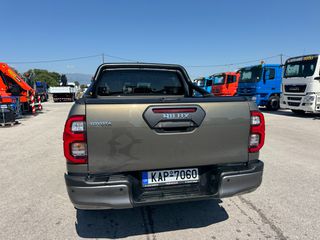 Toyota Hilux 2023 DOUBLE CAB 2.8 D-4D INVINCIBLE 4X4 AUTOMATIC-thumb-15