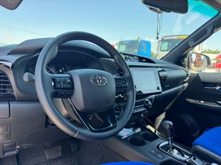 Toyota Hilux 2023 DOUBLE CAB 2.8 D-4D INVINCIBLE 4X4 AUTOMATIC-thumb-23