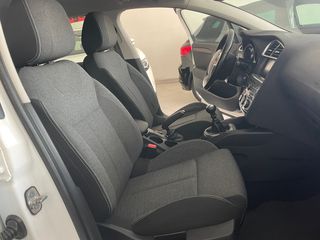 Citroen C4 2016-thumb-12