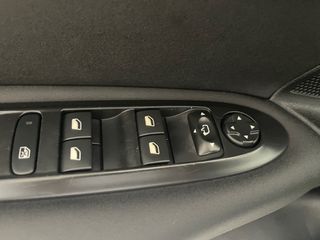 Citroen C4 2016-thumb-21