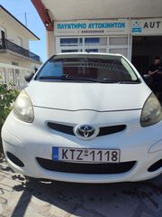Toyota Aygo 2011-thumb-1
