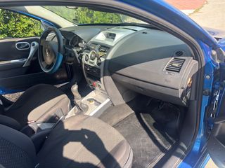 Renault Megane 2003-thumb-8