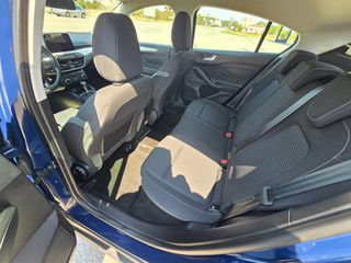 Ford Focus 2020 1.5 TDCI-thumb-14