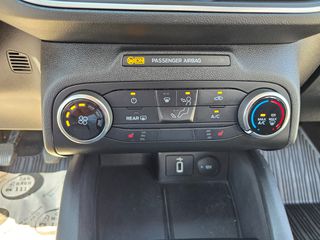 Ford Focus 2020 1.5 TDCI-thumb-25