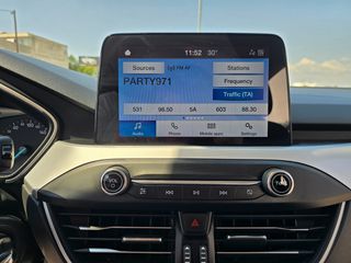 Ford Focus 2020 1.5 TDCI-thumb-26