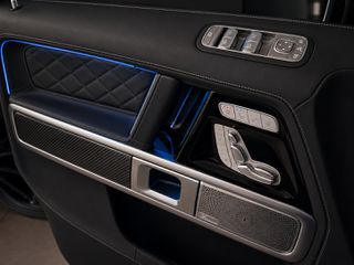 Mercedes-Benz G 63 AMG 2025 MY2026 | AMG Carbon | Active Ride Control | Night-thumb-26