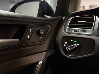Volkswagen Golf 2018 7.5 COMFORTLINE/Δερμάτινο Σαλόνι-thumb-29