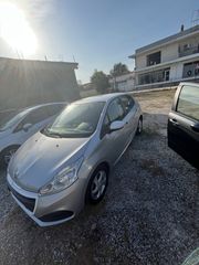 Peugeot 208 2015-thumb-1