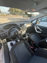 Peugeot 208 2015-thumb-7