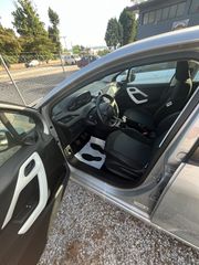 Peugeot 208 2015-thumb-9