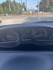 Peugeot 208 2015-thumb-8