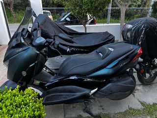 Yamaha XMAX 300 Tech Max 2022-thumb-3