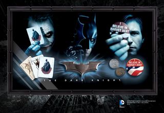 Noble Collection - Batman: The Dark Knight - Batarang, Coin, and Card Prop Set / Fan Shop and Merchandise