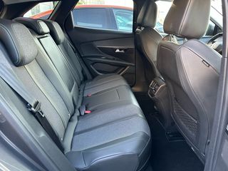 Peugeot 3008 2021-thumb-11