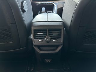 Peugeot 3008 2021-thumb-12