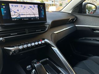 Peugeot 3008 2021-thumb-17