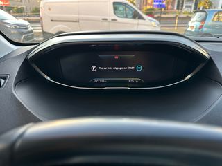 Peugeot 3008 2021-thumb-22