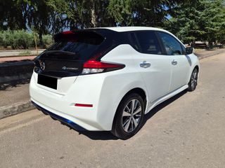 Nissan Leaf 2021 40kwh-thumb-6