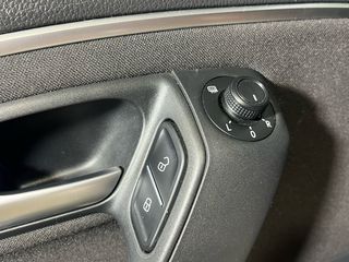 Volkswagen Polo 2017-thumb-22