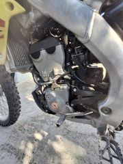 Suzuki RM-Z 250 2016-thumb-3