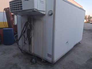 Κόφα Ψυγείο Kiesling με Ψυκτικό Μηχάνημα Thermo King – 3,50 × 1,90 × 1,90 m
