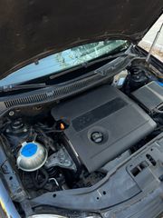 Volkswagen Polo 2005-thumb-9