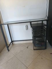 μεταλλικό γραφείο