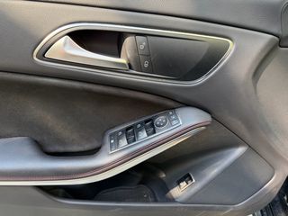 Mercedes-Benz CLA 45 AMG 2017 FACELIFT/PANORAMA/PERFORMANCE-thumb-6