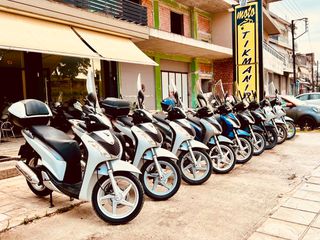 Honda SH 125i 2012 ΠΡΟΣΦΟΡΆ ΜΟΝΟ 1599..€.!!!!!!!! ΜΕ ΔΊΠΛΩΜΑ ΑΥΤΟΚΙΝΉΤΟΥ-thumb-1