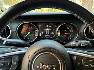Jeep Wrangler 2022 4XE SAHARA-thumb-16