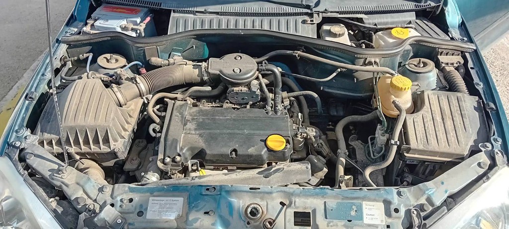 Δαγκάνες Opel Corsa '01